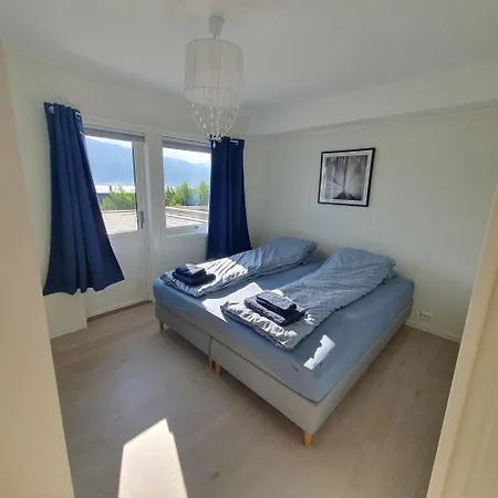 Arctic View - Sentral With Free Parking アパート