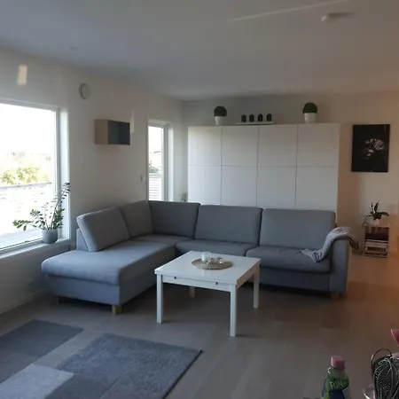 Arctic View - Sentral With Free Parking Apartment